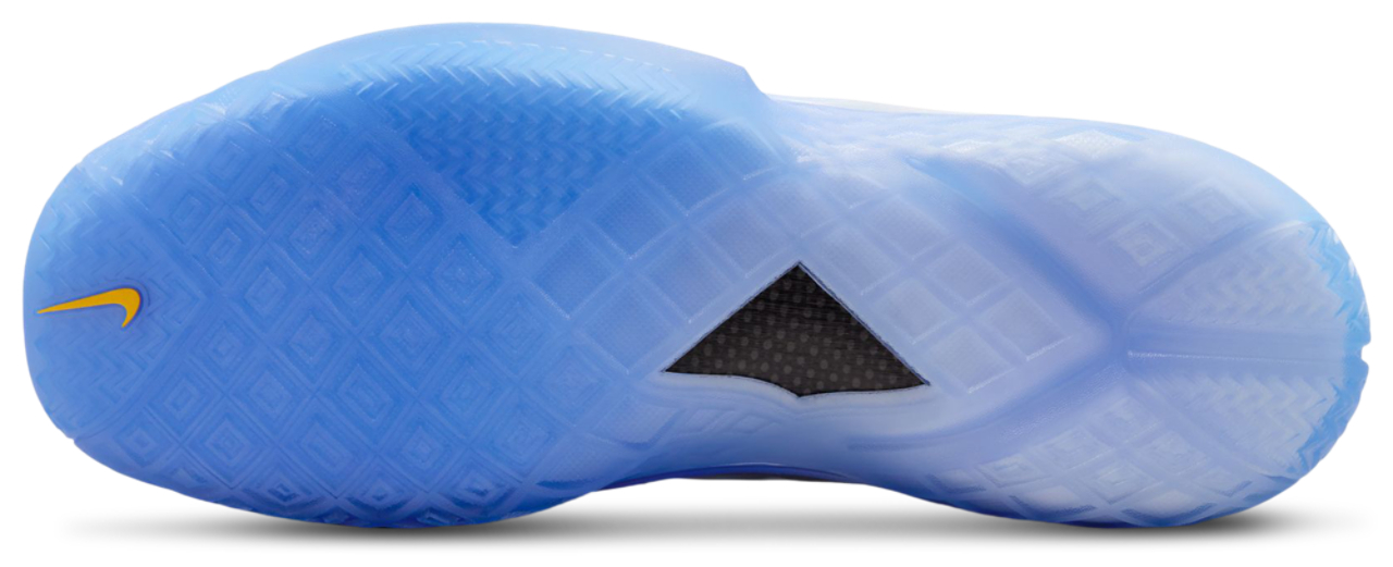 Nike Kobe 3 Protro Image 6 of 8. Tap to open photo gallery.