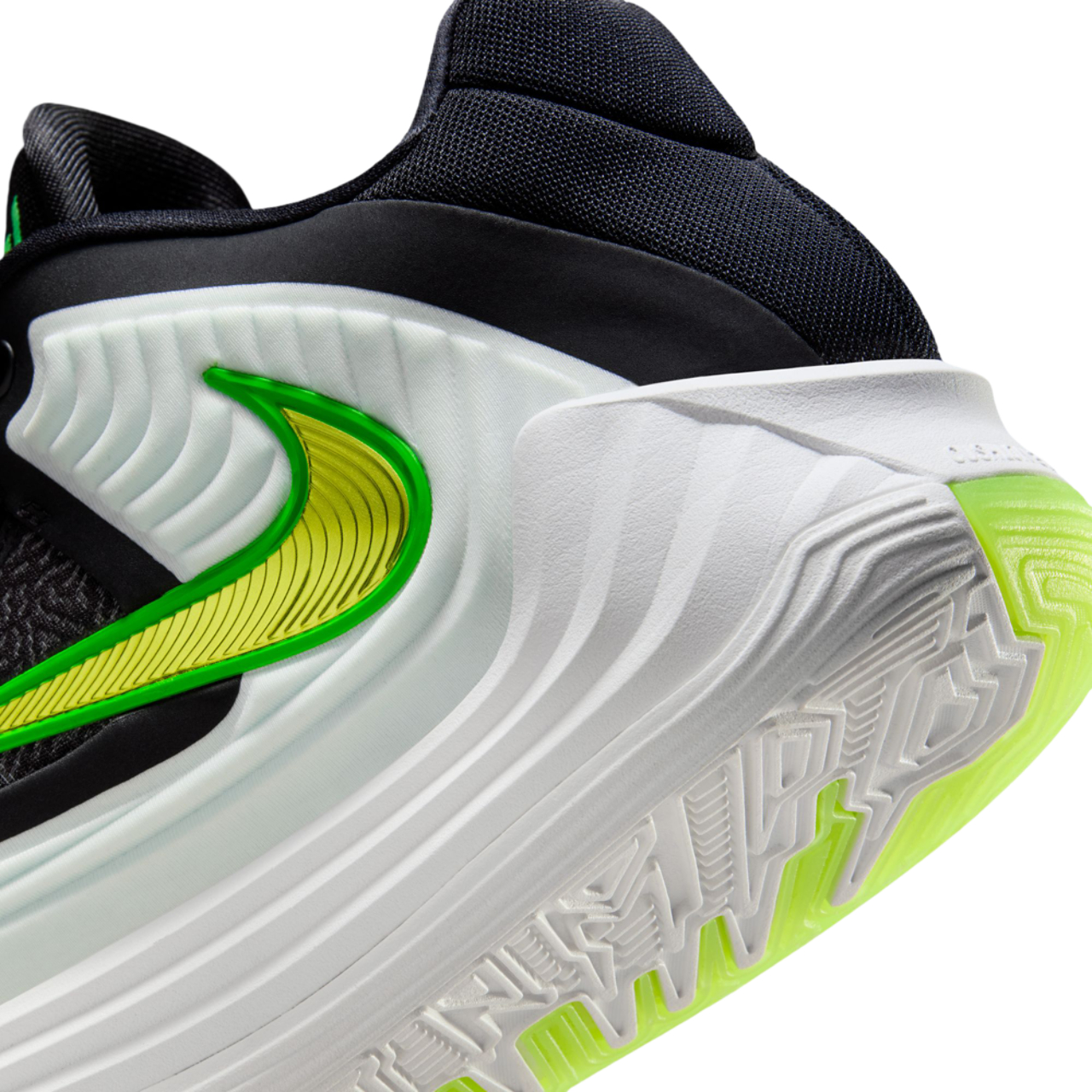 Nike Giannis Freak 7 Image 7 of 8. Tap to open photo gallery.