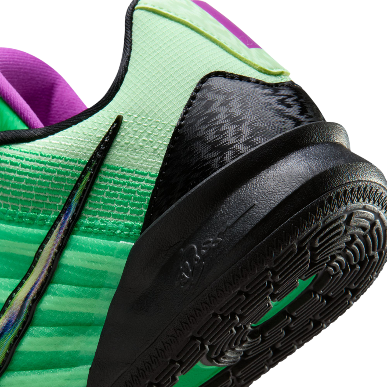 Nike Sabrina 3 Image 7 of 8. Tap to open photo gallery.