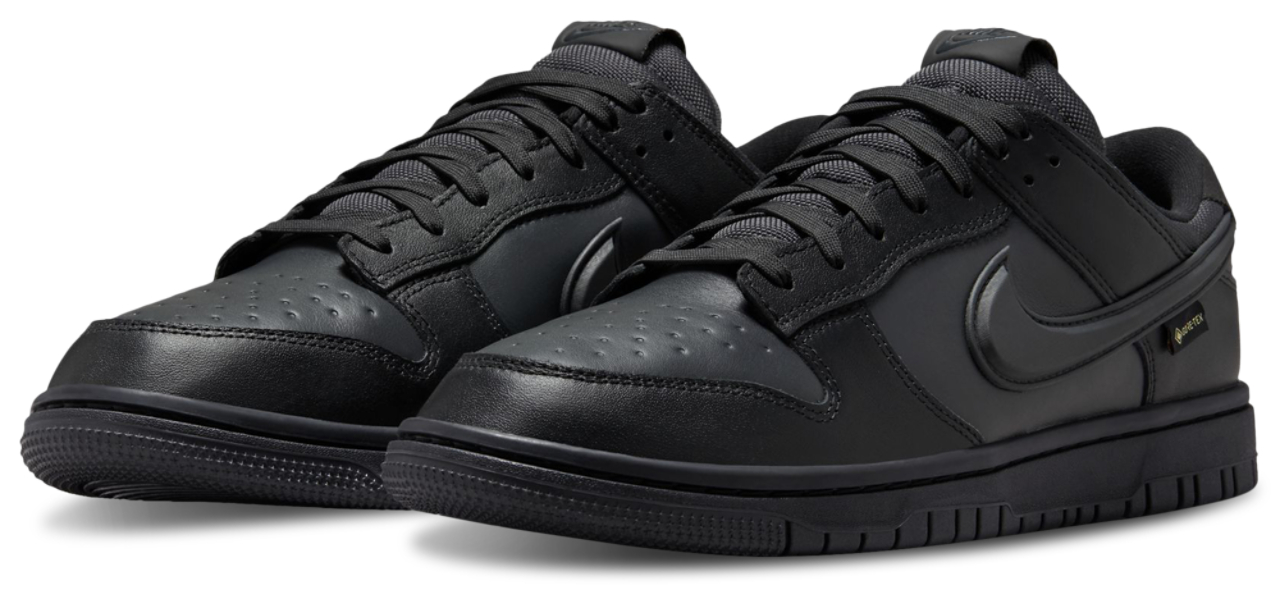 Nike Dunk Low Image 2 of 9. Tap to open photo gallery.