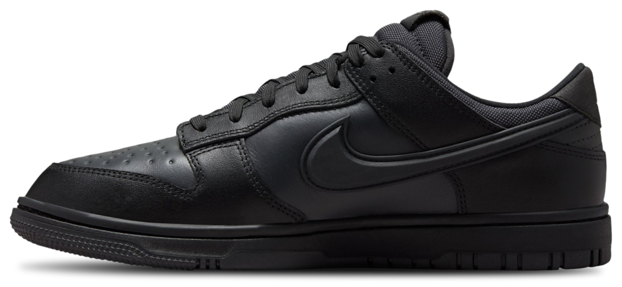 Nike Dunk Low Image 4 of 9. Tap to open photo gallery.