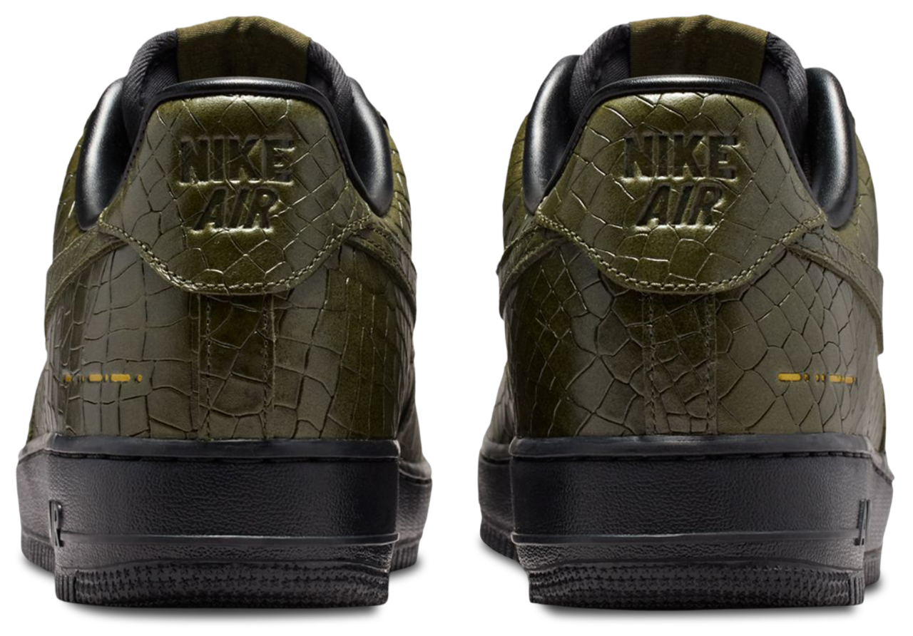 Nike Air Force 1 '07 Image 3 of 8. Tap to open photo gallery.