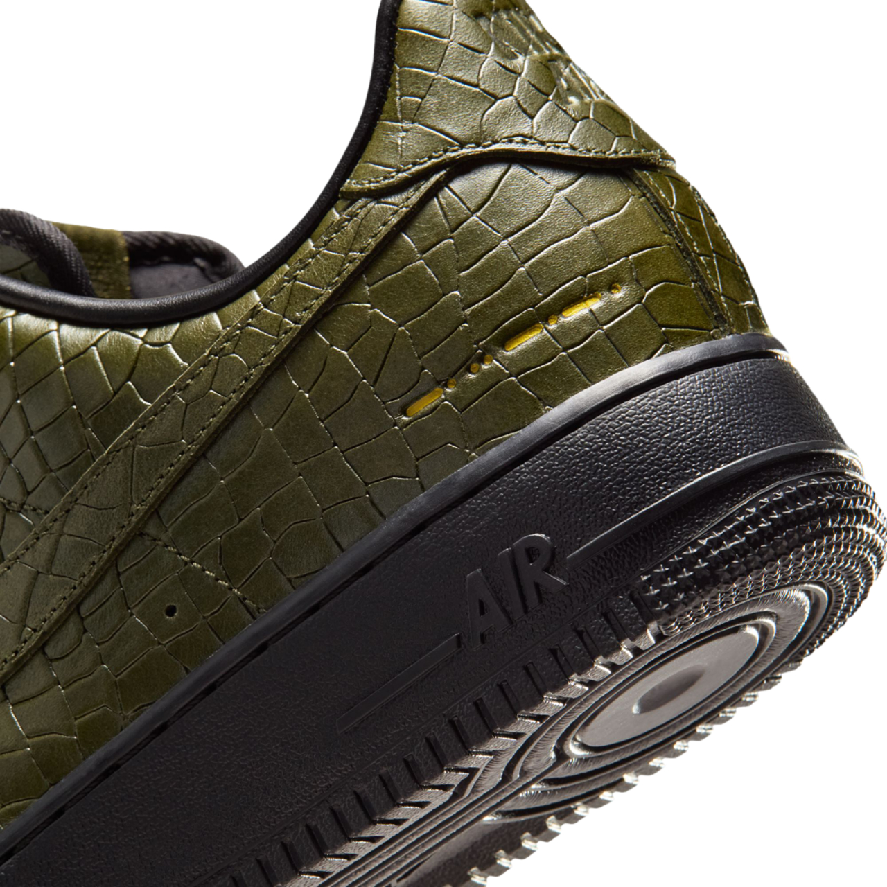 Nike Air Force 1 '07 Image 8 of 8. Tap to open photo gallery.