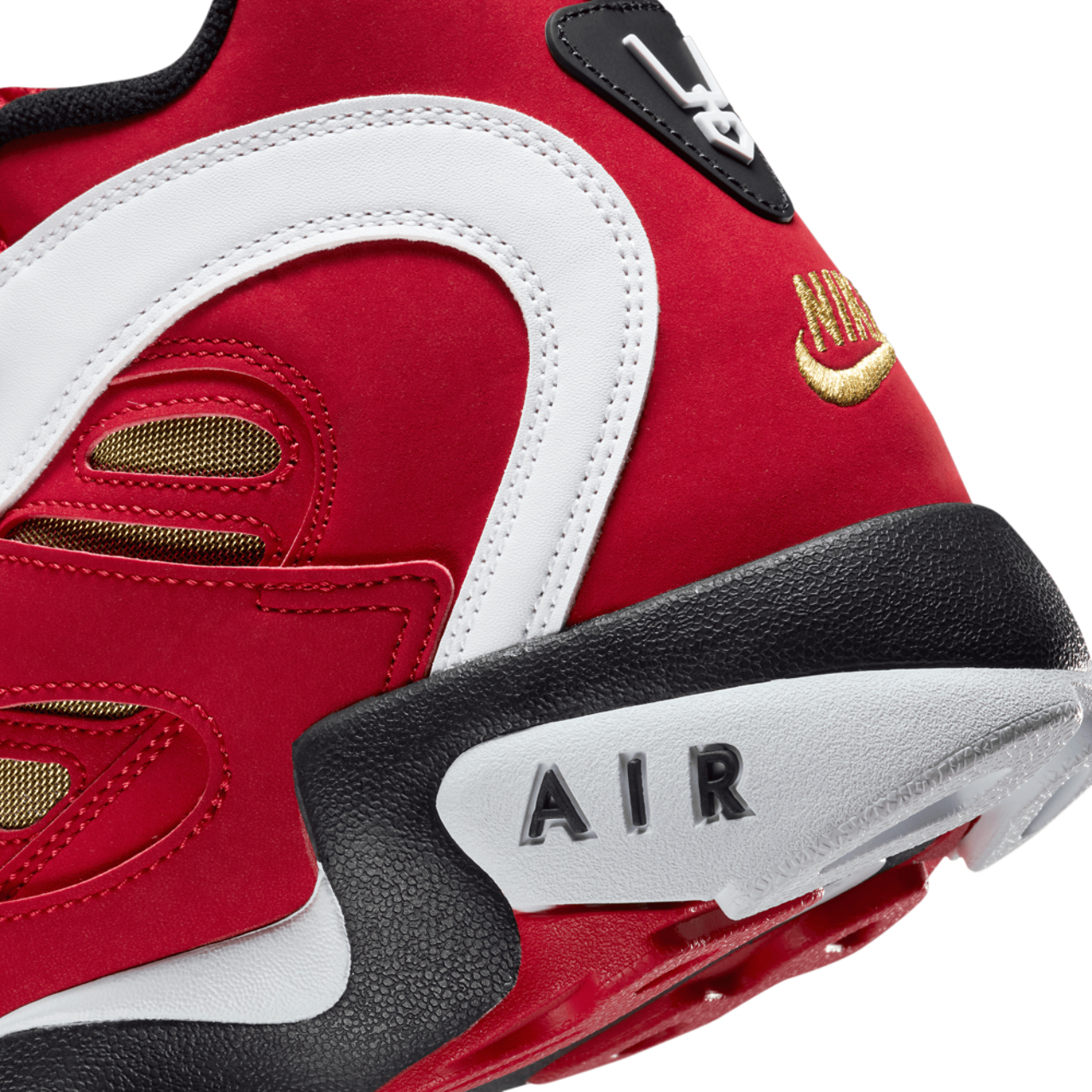 Nike Air Diamond Turf 2 Image 8 of 9. Tap to open photo gallery.