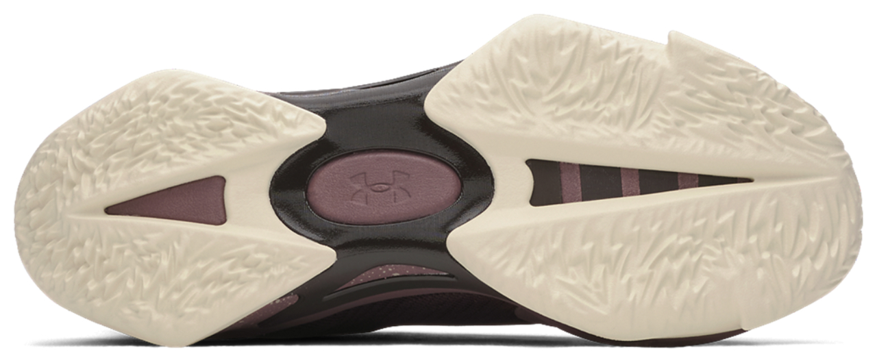 Under Armour Curry Series 7 Image 5 of 5. Tap to open photo gallery.
