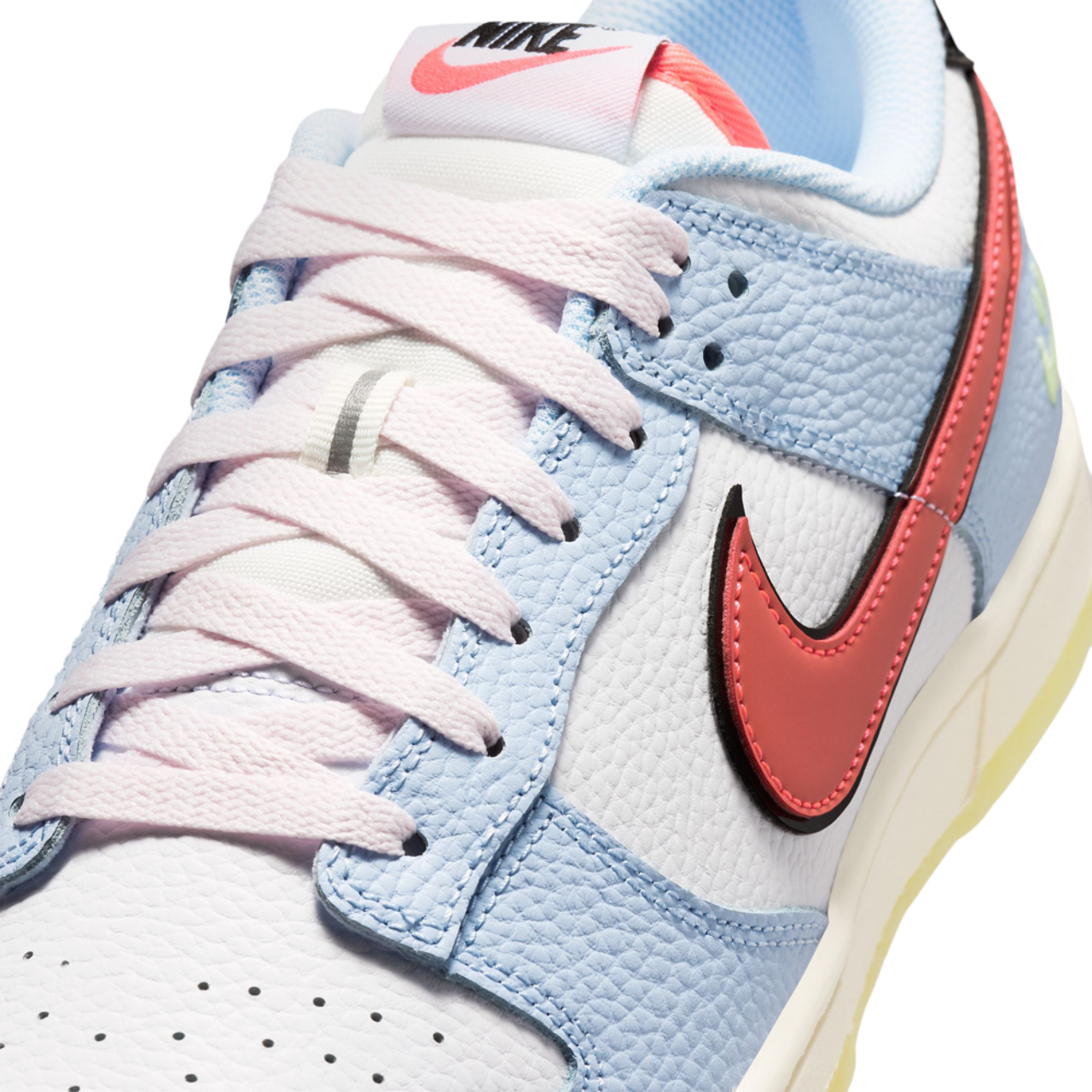 Nike Dunk Low Image 8 of 10. Tap to open photo gallery.