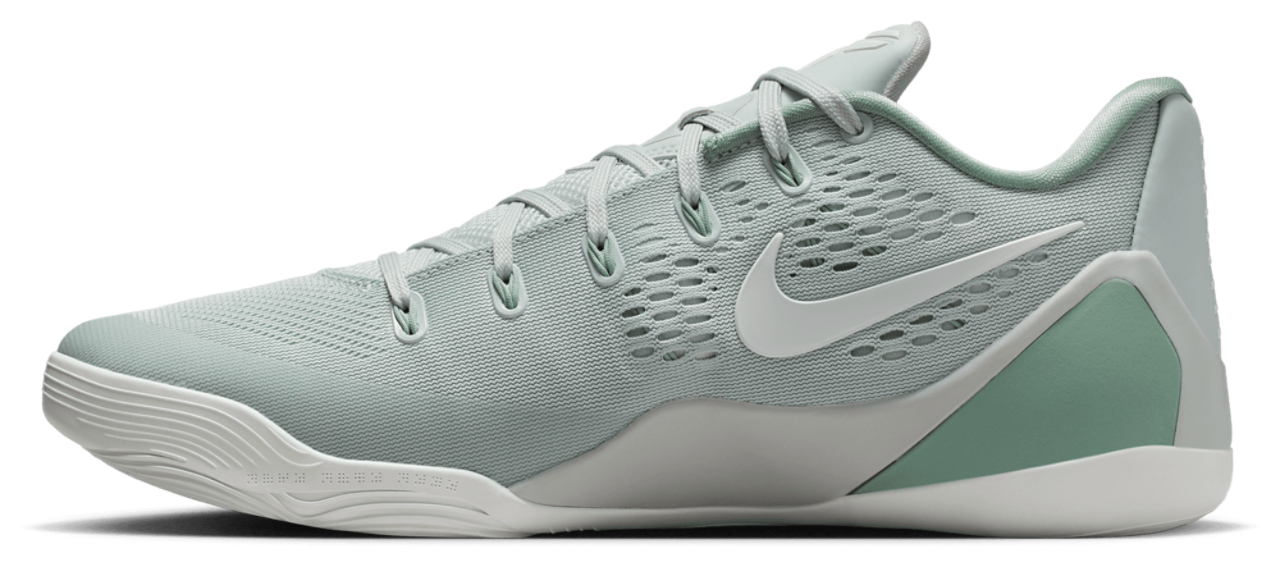 Nike Kobe 9 Elite Low Protro Image 4 of 9. Tap to open photo gallery.