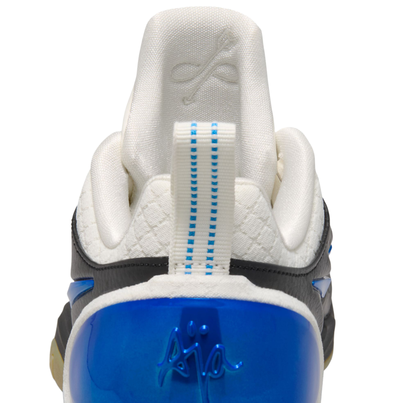 Nike A'Two Image 8 of 14. Tap to open photo gallery.