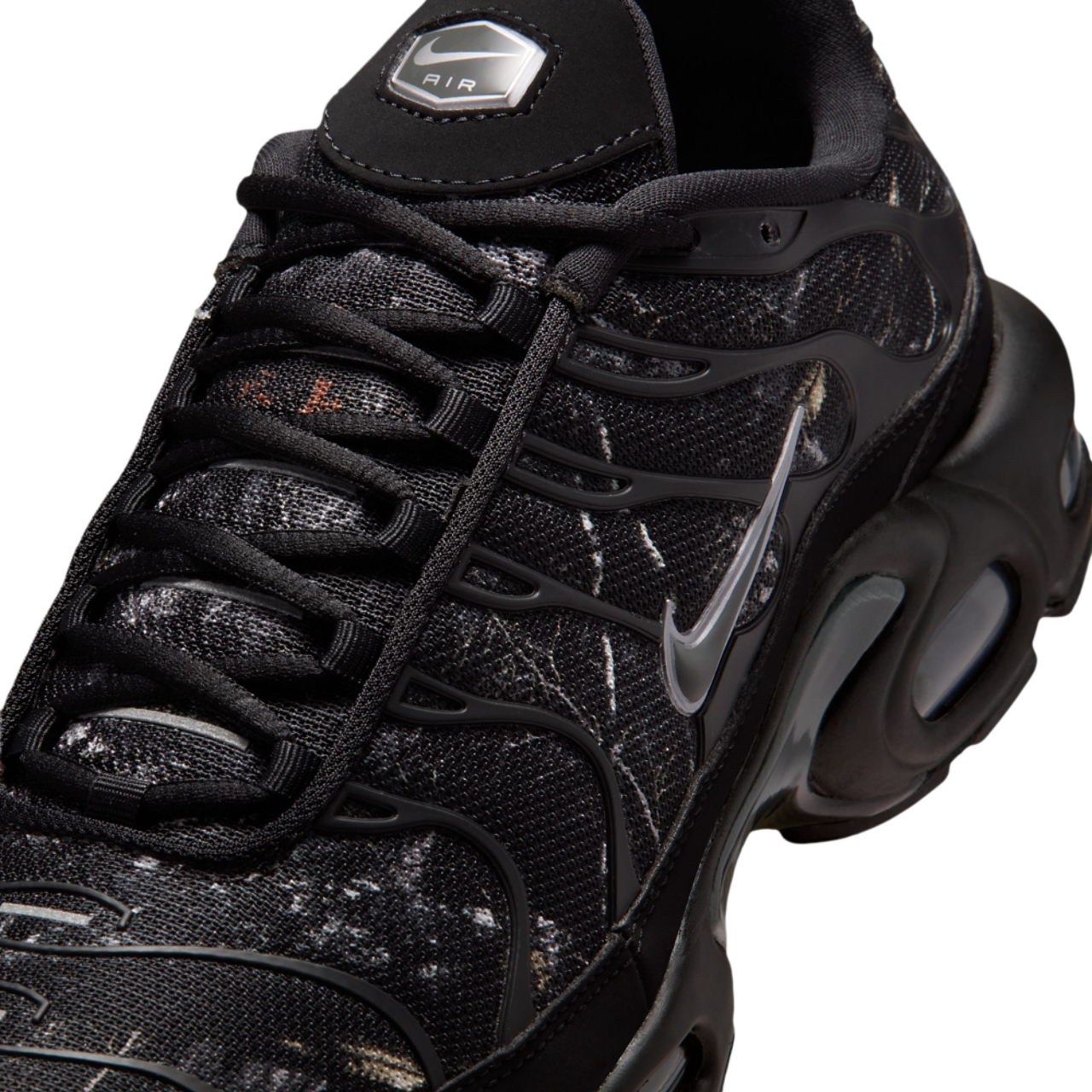 Nike Tuned 1 Image 8 of 8. Tap to open photo gallery.