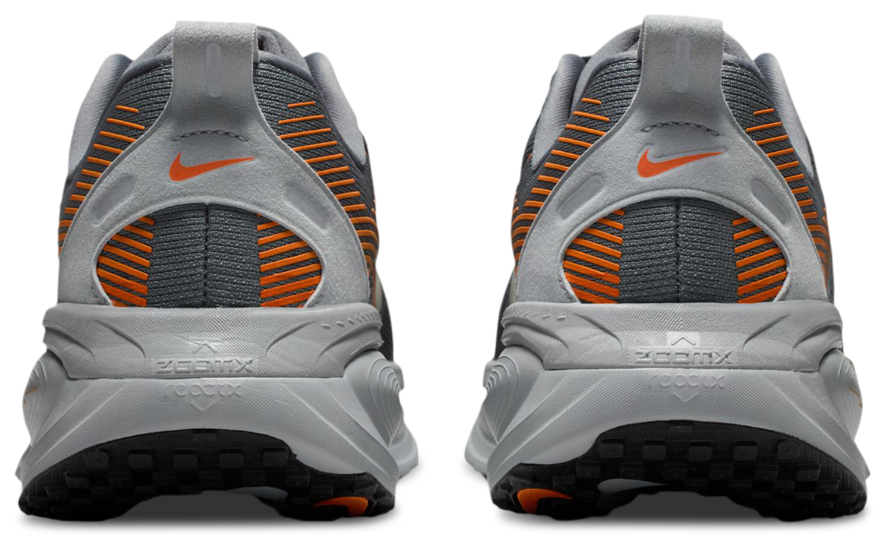 Nike Vomero 18 Image 3 of 8. Tap to open photo gallery.