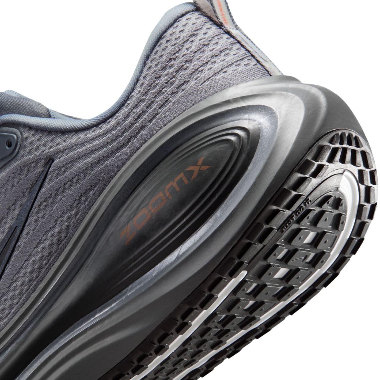 Nike Vomero Plus Image 7 of 8. Tap to open photo gallery.