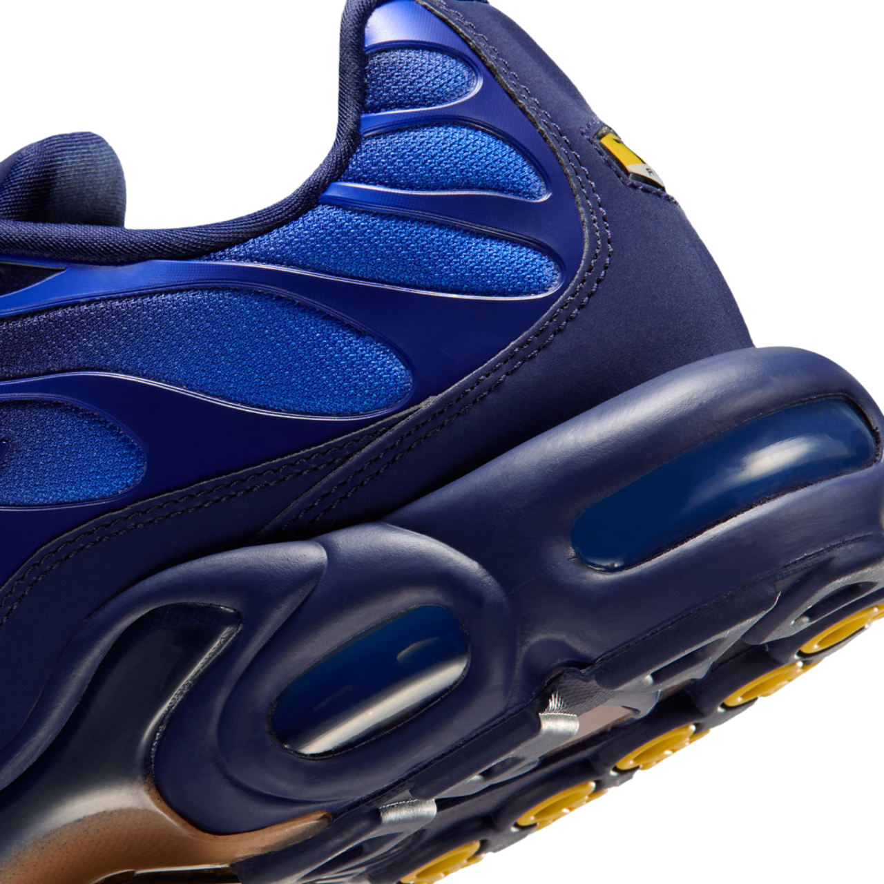 Nike Tuned 1 Image 7 of 8. Tap to open photo gallery.