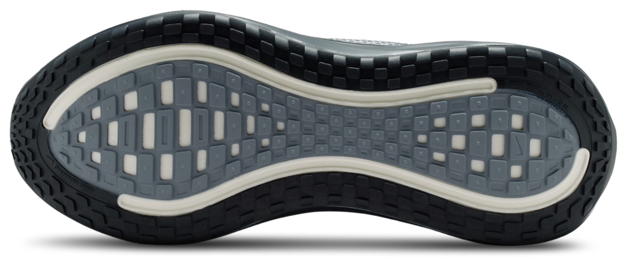 Nike Vomero Plus Image 6 of 8. Tap to open photo gallery.
