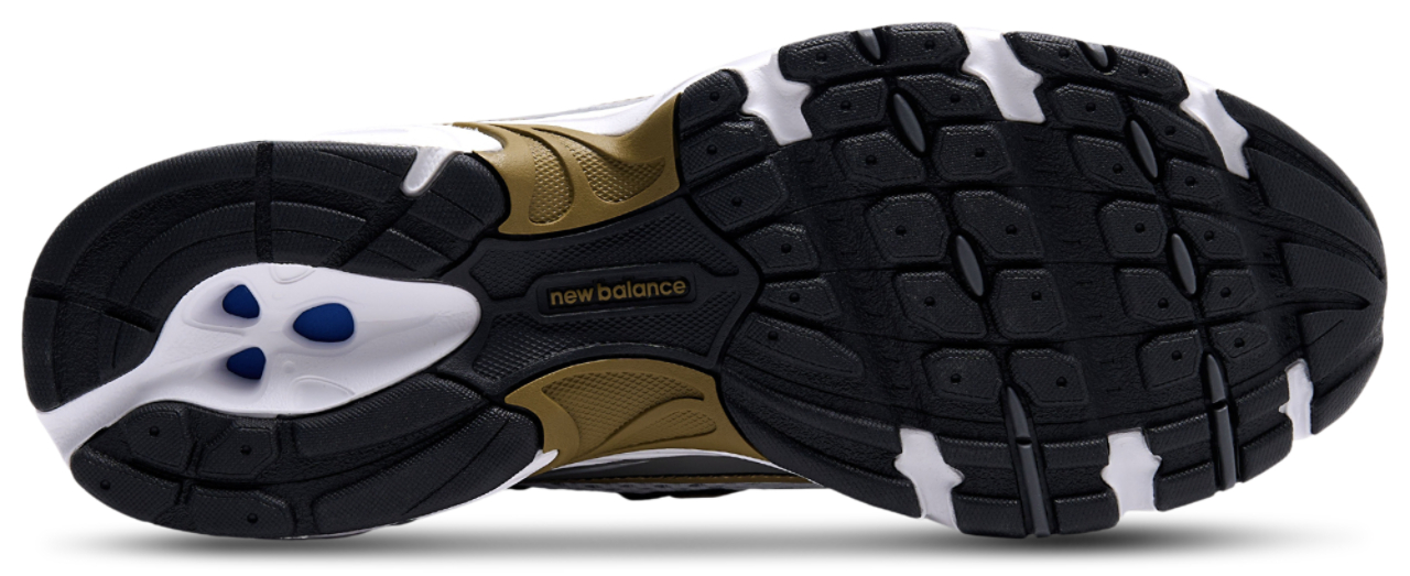 New Balance 740 Image 5 of 5. Tap to open photo gallery.