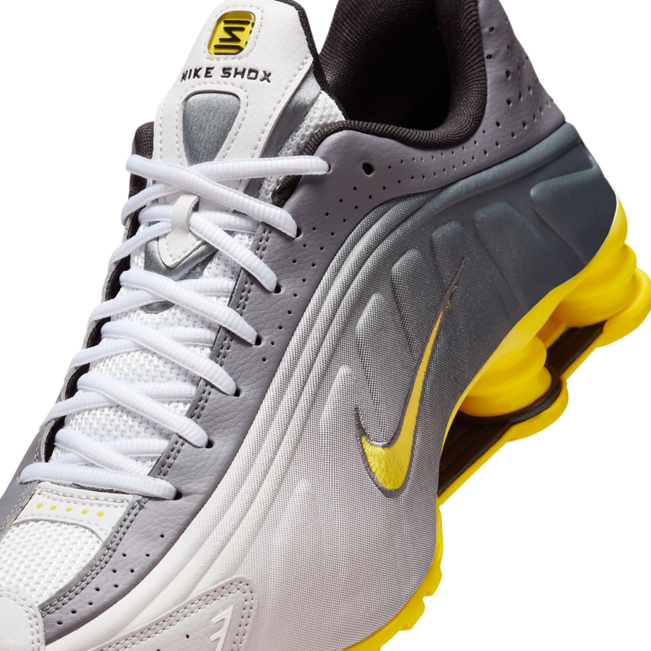 Nike Shox R4 Image 8 of 8. Tap to open photo gallery.