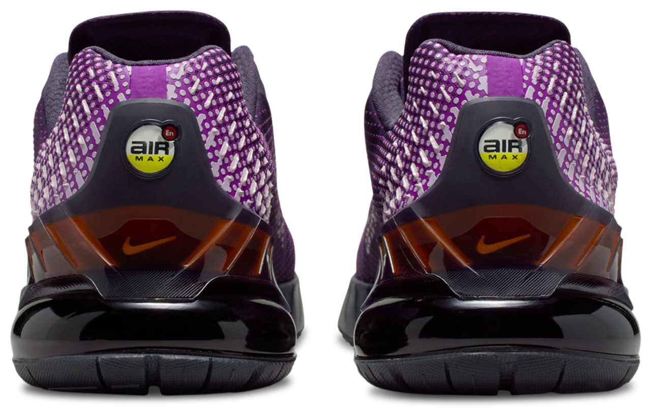 Nike Air Max Phoenix Image 3 of 8. Tap to open photo gallery.