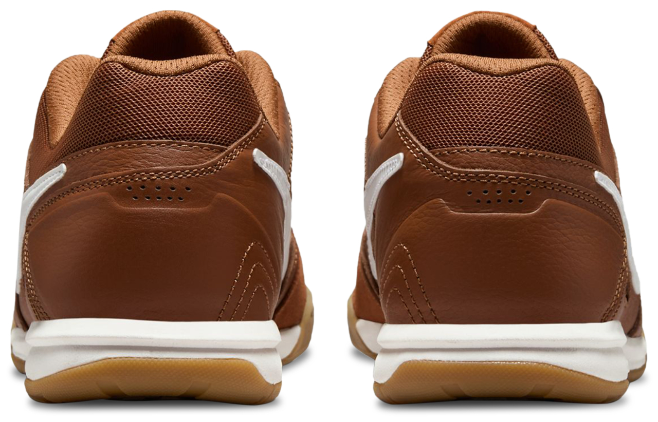 Nike Gato Image 3 of 8. Tap to open photo gallery.