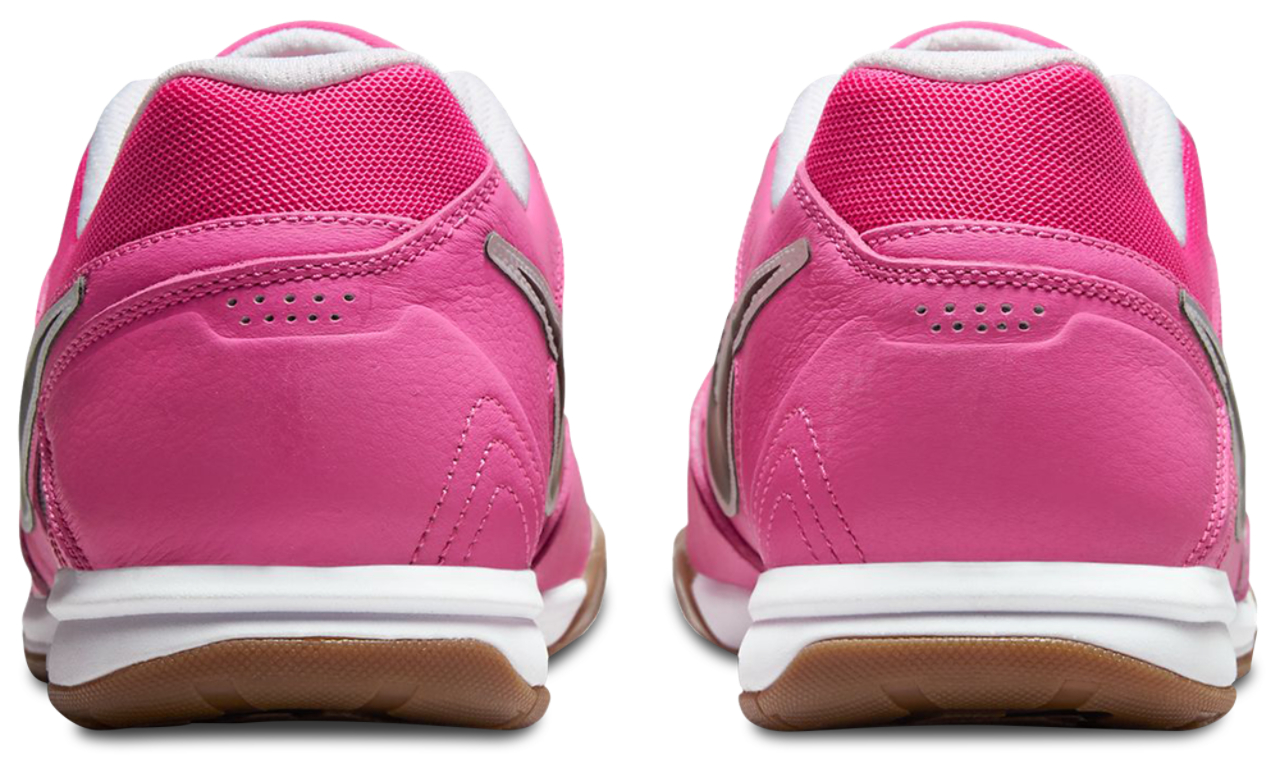 Nike Gato Image 3 of 8. Tap to open photo gallery.