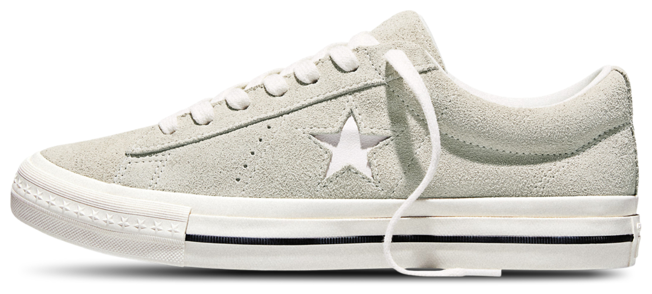 Converse One Star 95 Image 4 of 6. Tap to open photo gallery.