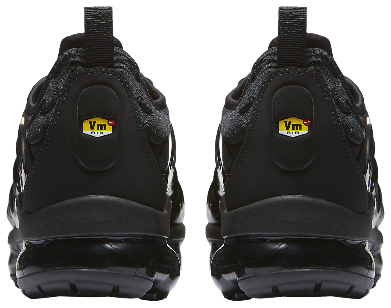Nike Air Vapormax Plus Image 3 of 6. Tap to open photo gallery.