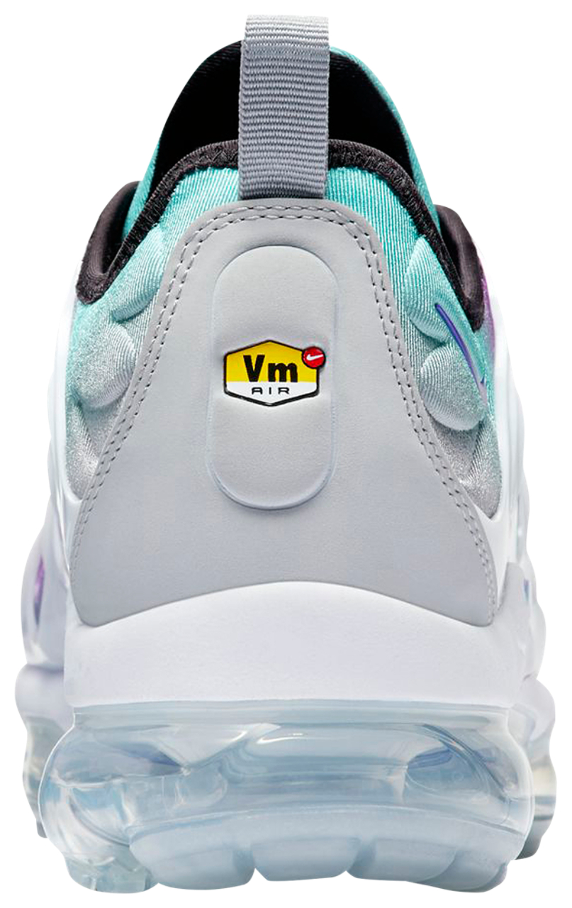 Nike Air Vapormax Plus Image 3 of 5. Tap to open photo gallery.