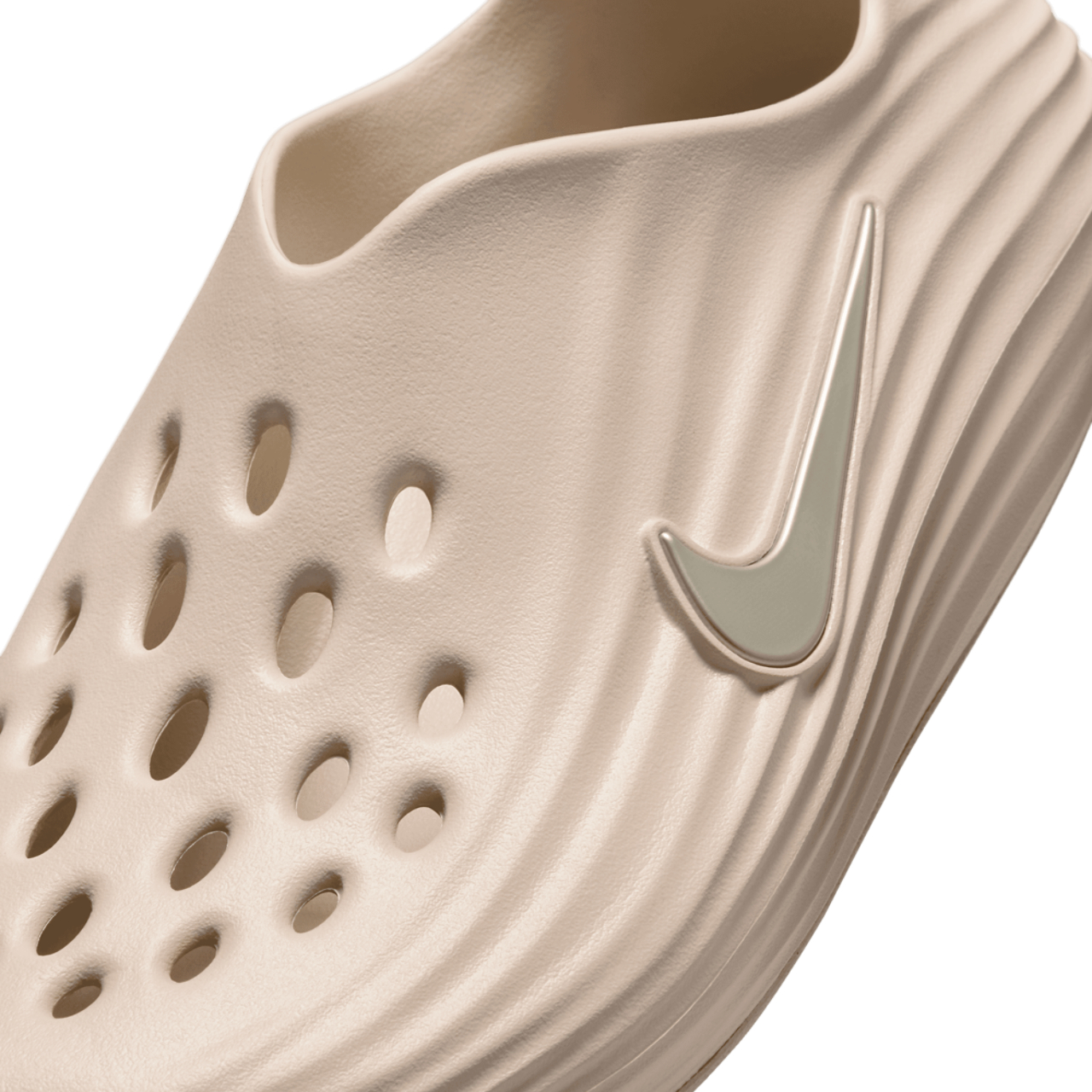 Nike ReactX Rejuven8 Image 7 of 8. Tap to open photo gallery.
