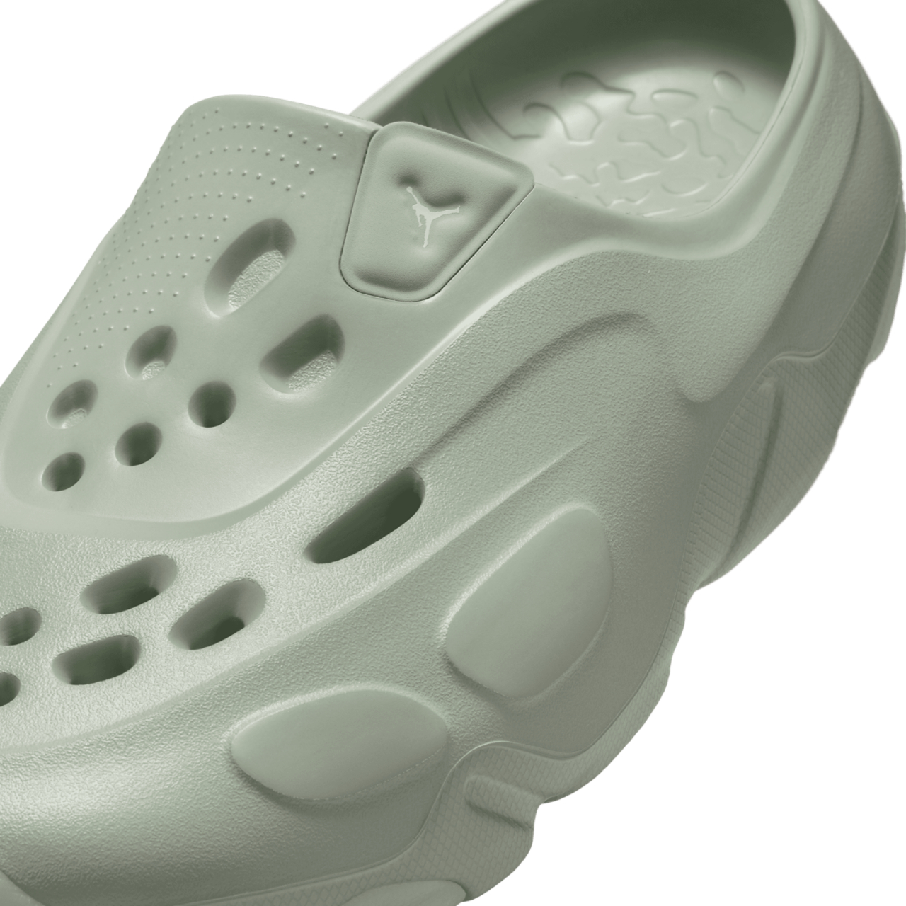 Jordan Roam Slide Image 6 of 6. Tap to open photo gallery.
