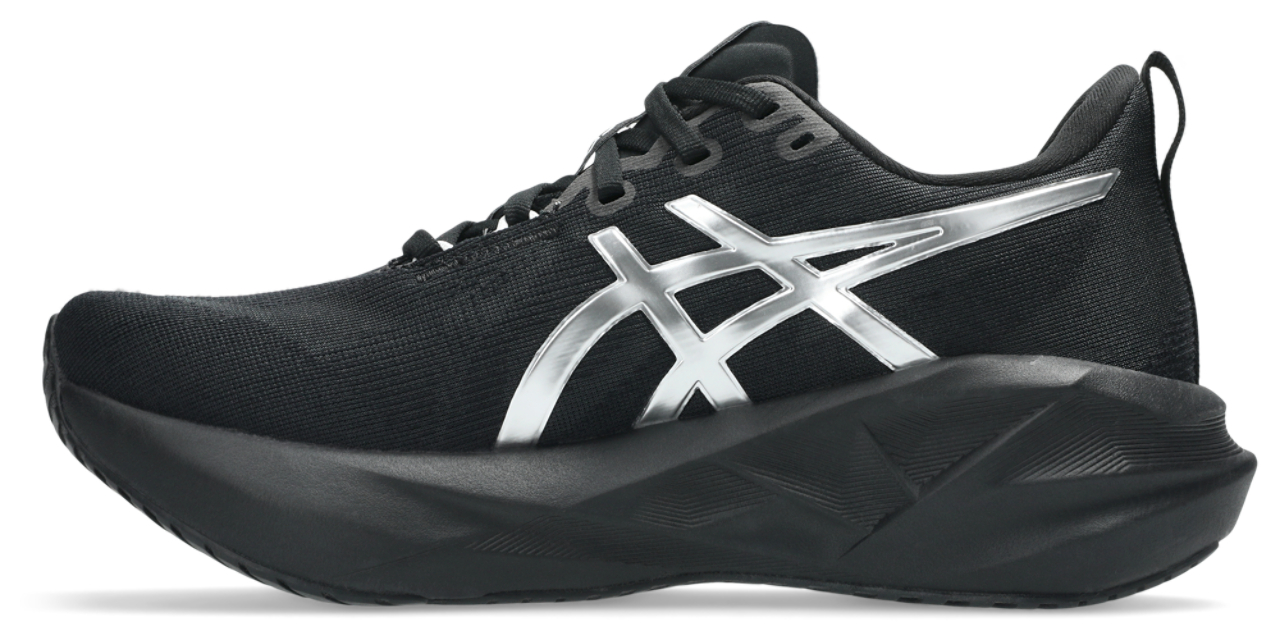 Asics Novablast 5 Image 4 of 7. Tap to open photo gallery.