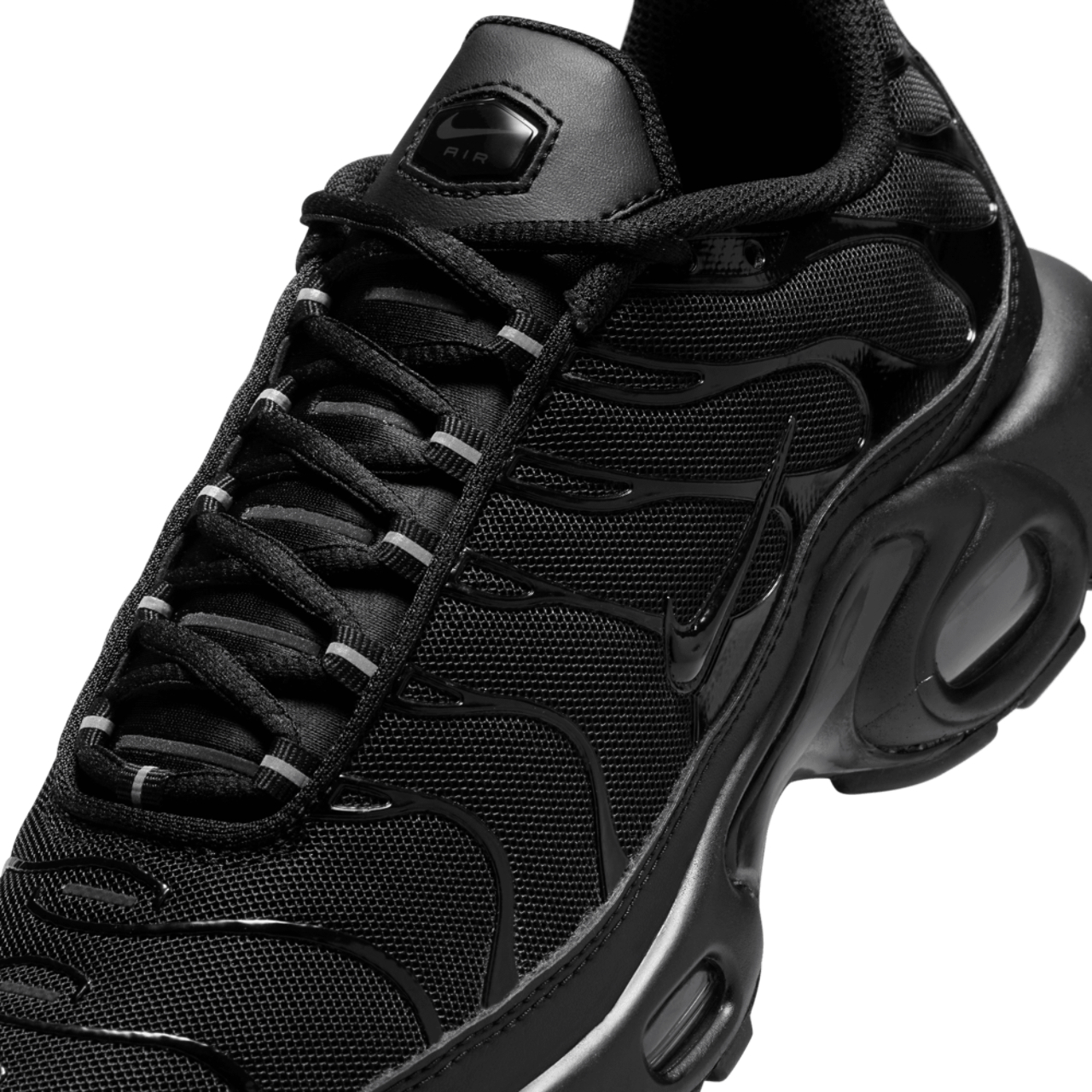 Nike Tuned 1 Image 7 of 8. Tap to open photo gallery.