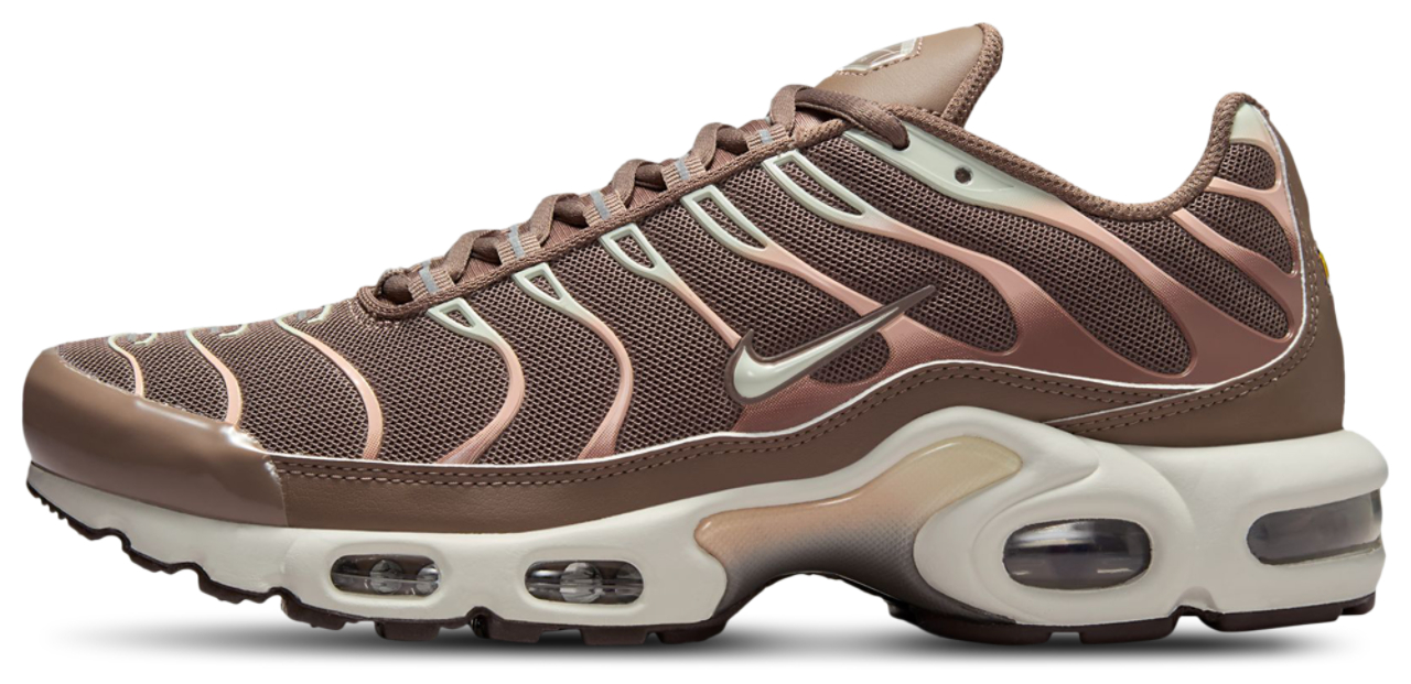 Nike Tuned 1 Image 4 of 10. Tap to open photo gallery.