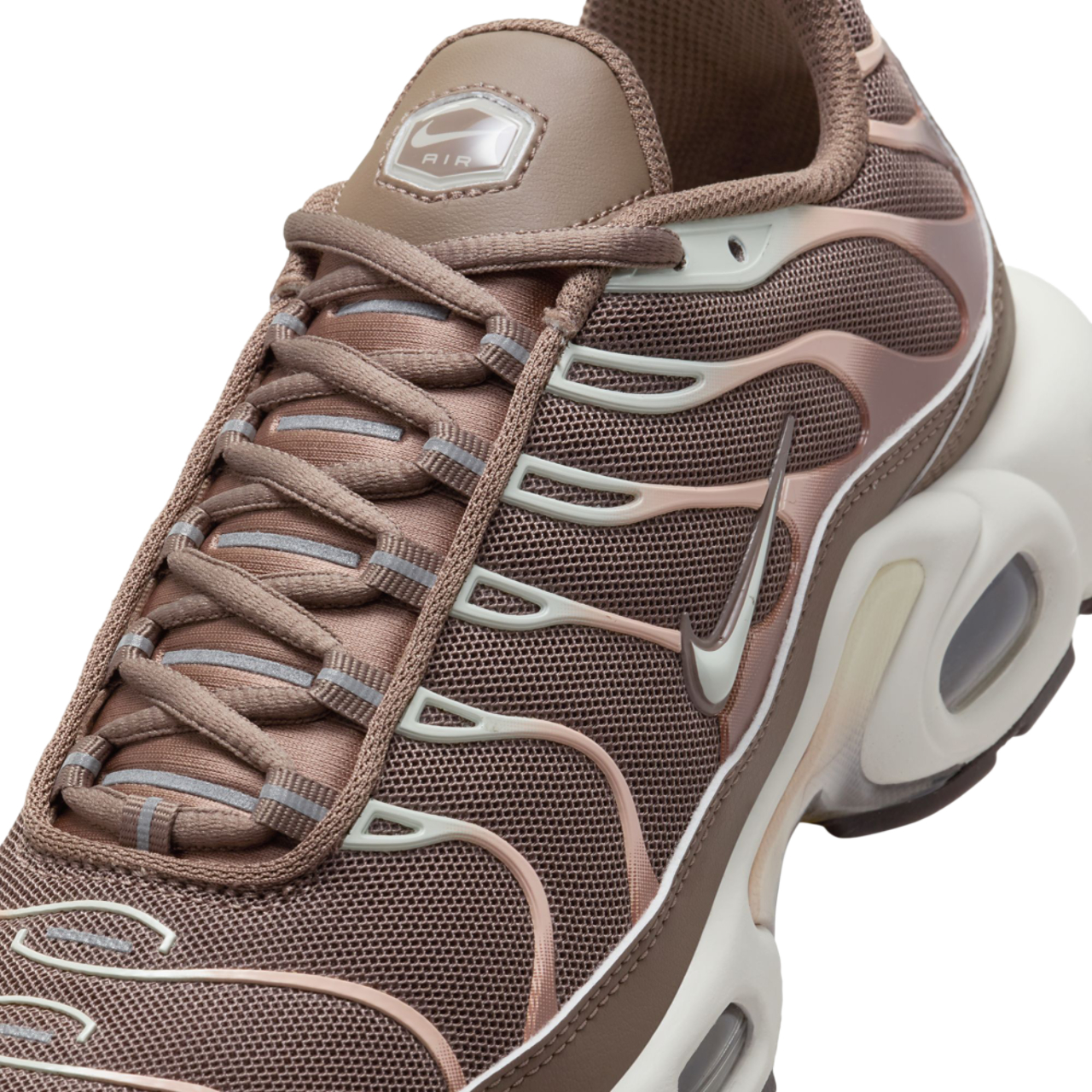 Nike Tuned 1 Image 8 of 10. Tap to open photo gallery.
