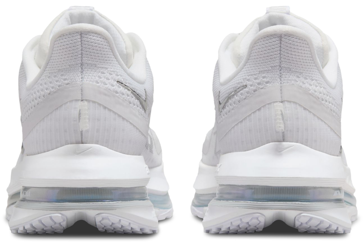 Nike Pegasus Premium Image 3 of 10. Tap to open photo gallery.