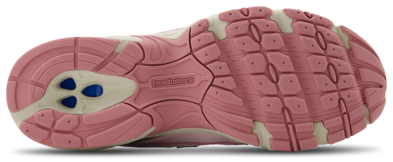 New Balance 740 Image 6 of 6. Tap to open photo gallery.
