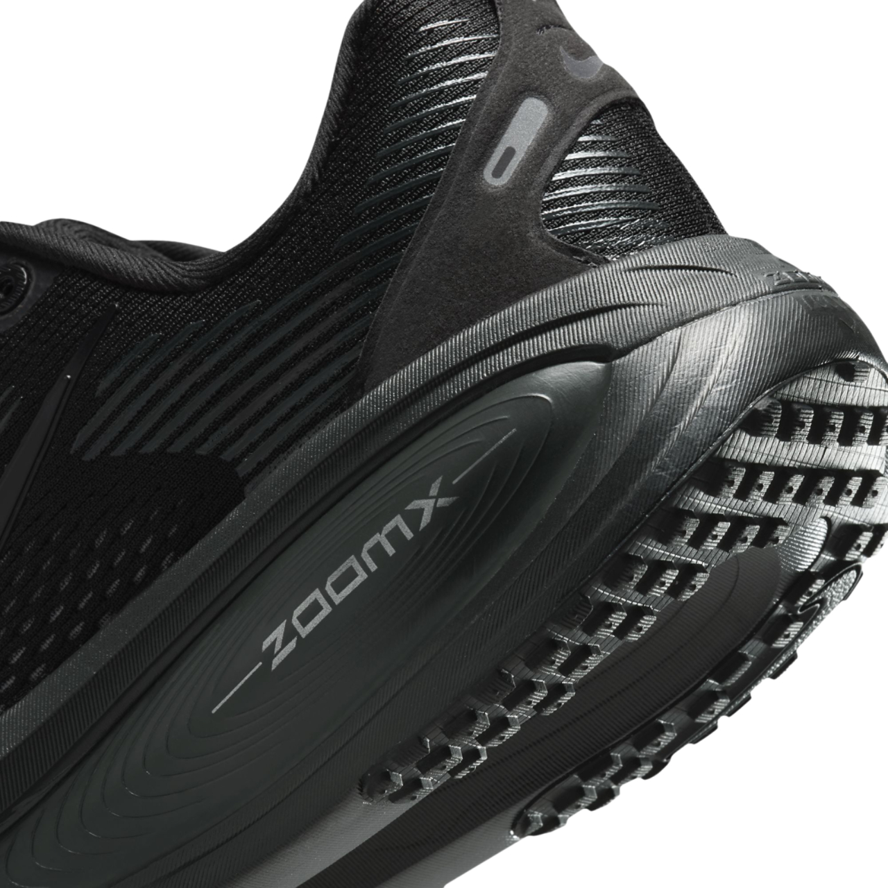 Nike Vomero 18 Image 8 of 8. Tap to open photo gallery.
