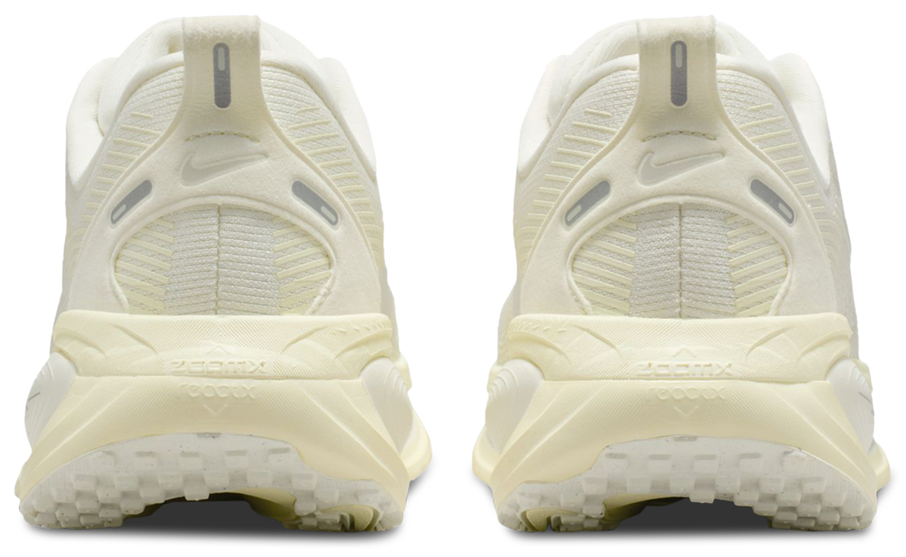 Nike Vomero 18 Image 3 of 7. Tap to open photo gallery.