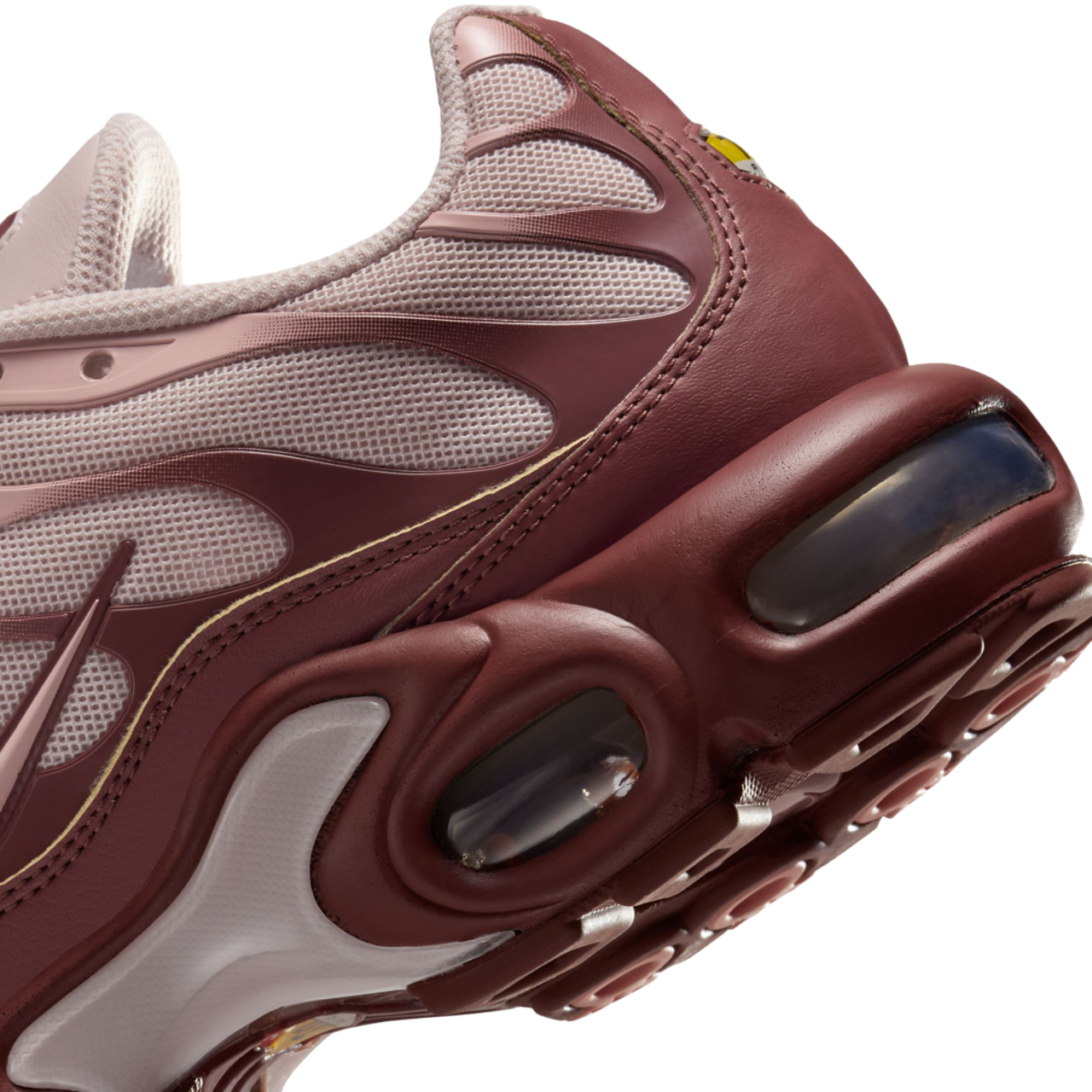 Nike Tuned 1 Image 8 of 8. Tap to open photo gallery.