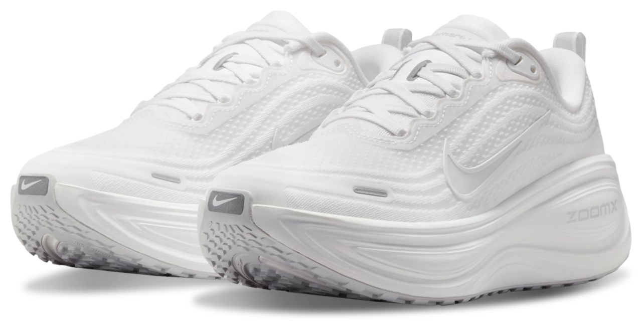 Nike Vomero Plus Image 2 of 8. Tap to open photo gallery.