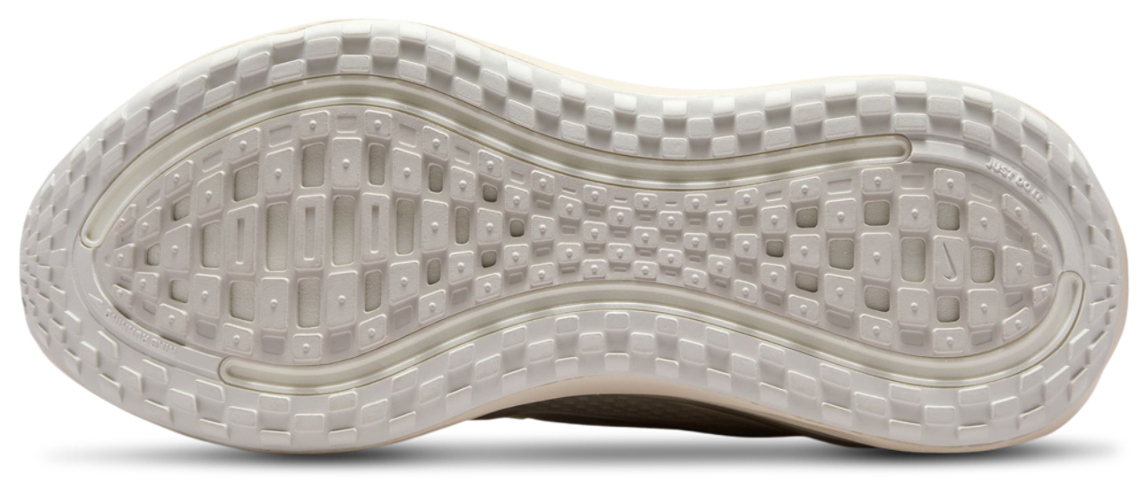 Nike Vomero Plus Image 6 of 8. Tap to open photo gallery.