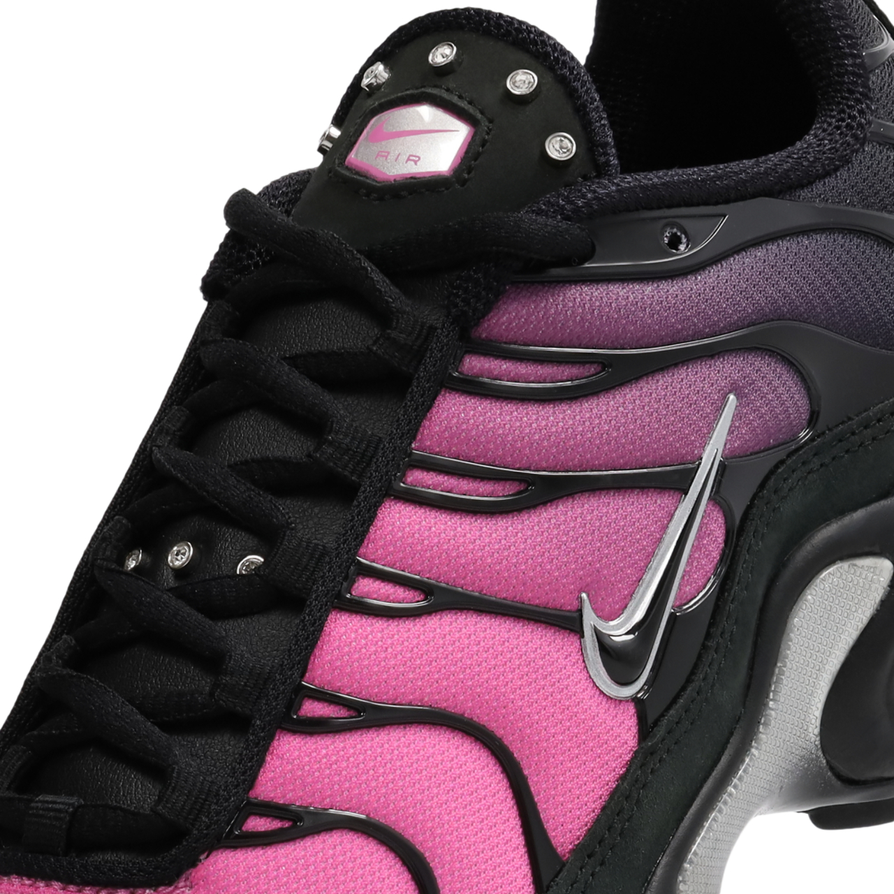 Nike Tuned 1 Image 8 of 8. Tap to open photo gallery.
