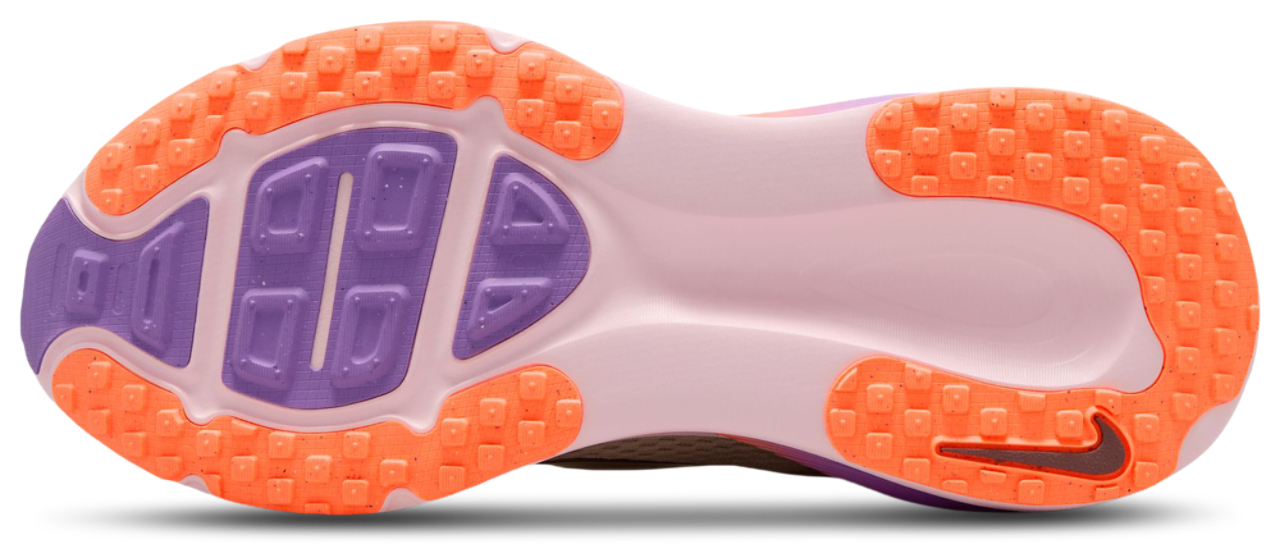 Nike Vomero 18 Image 6 of 8. Tap to open photo gallery.