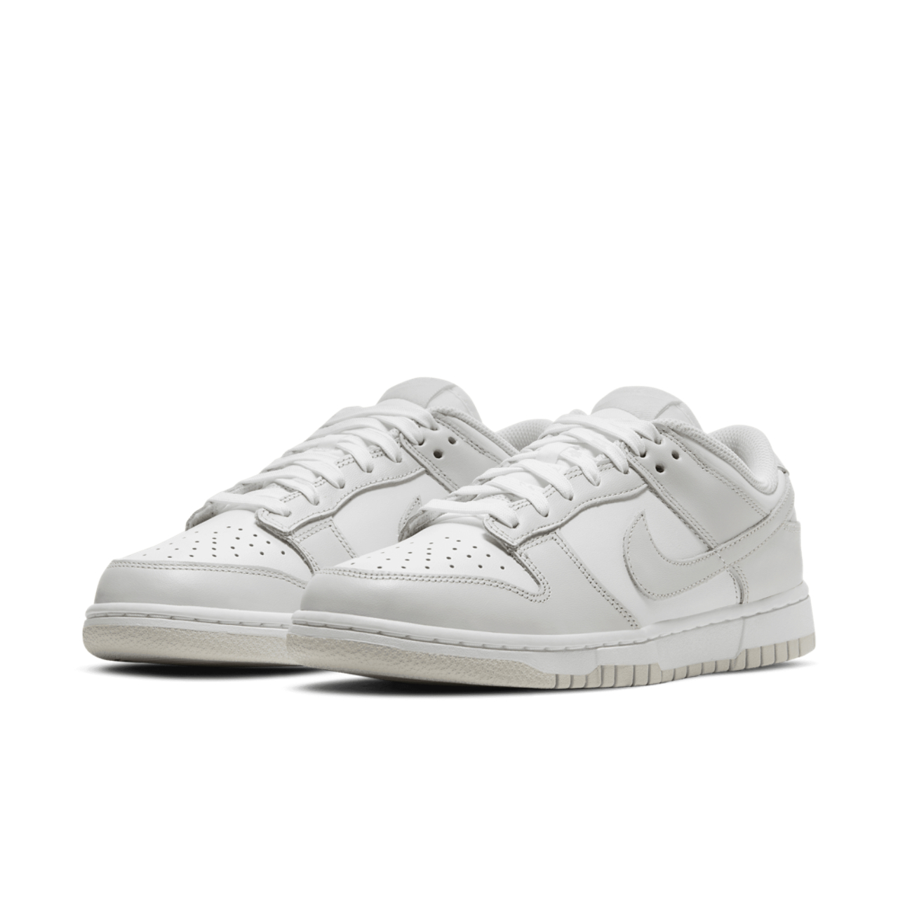 Nike Dunk Low Image 2 of 8. Tap to open photo gallery.