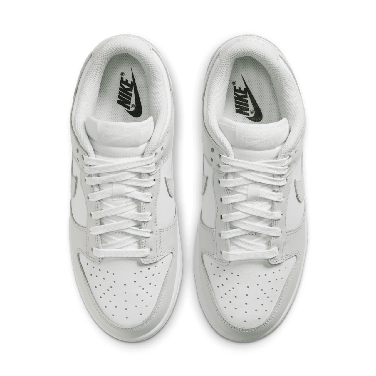 Nike Dunk Low Image 5 of 8. Tap to open photo gallery.