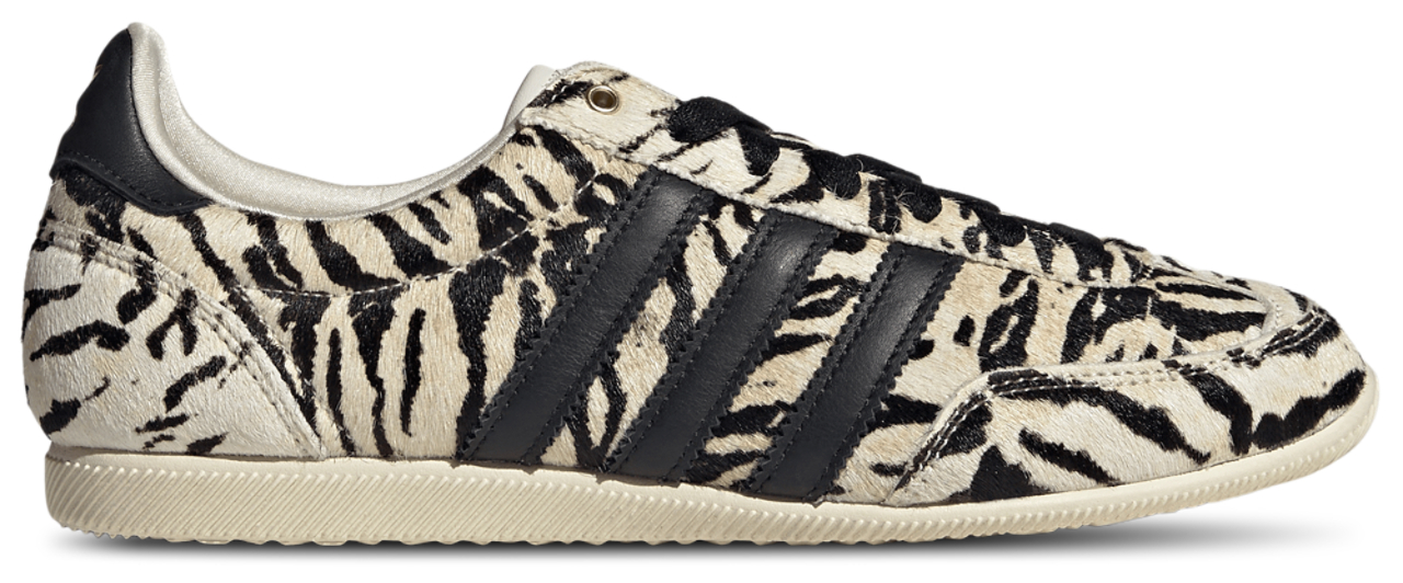 adidas Japan Image 1 of 8. Tap to open photo gallery.