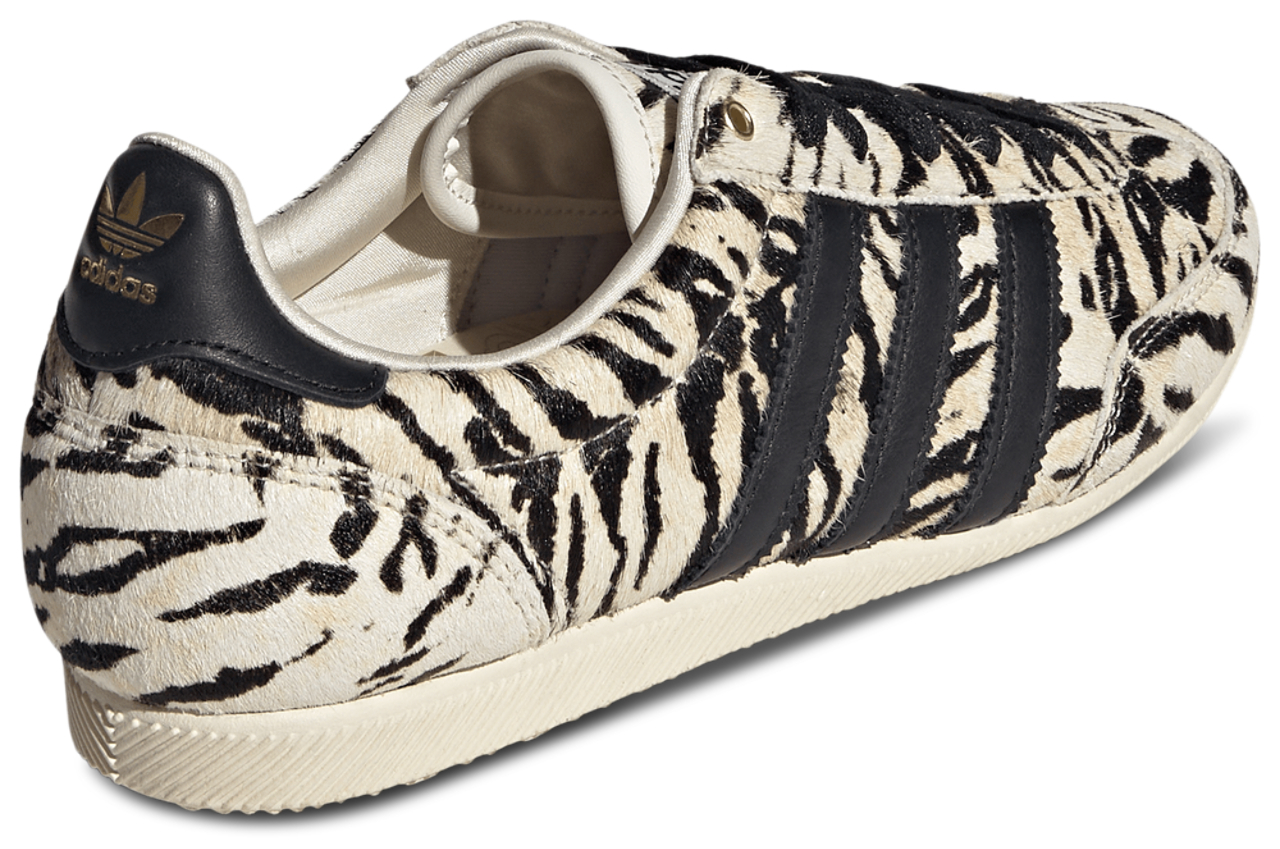 adidas Japan Image 3 of 8. Tap to open photo gallery.
