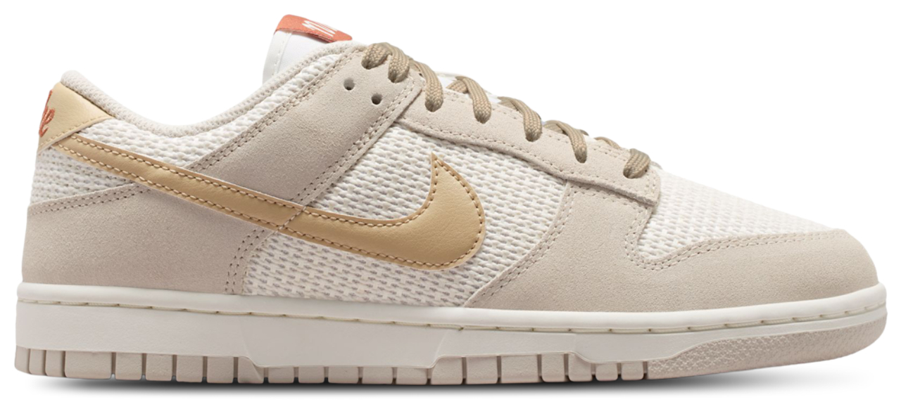 Nike Dunk Image 1 of 9. Tap to open photo gallery.