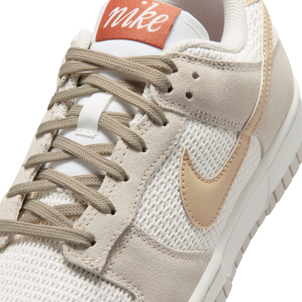 Nike Dunk Image 7 of 9. Tap to open photo gallery.
