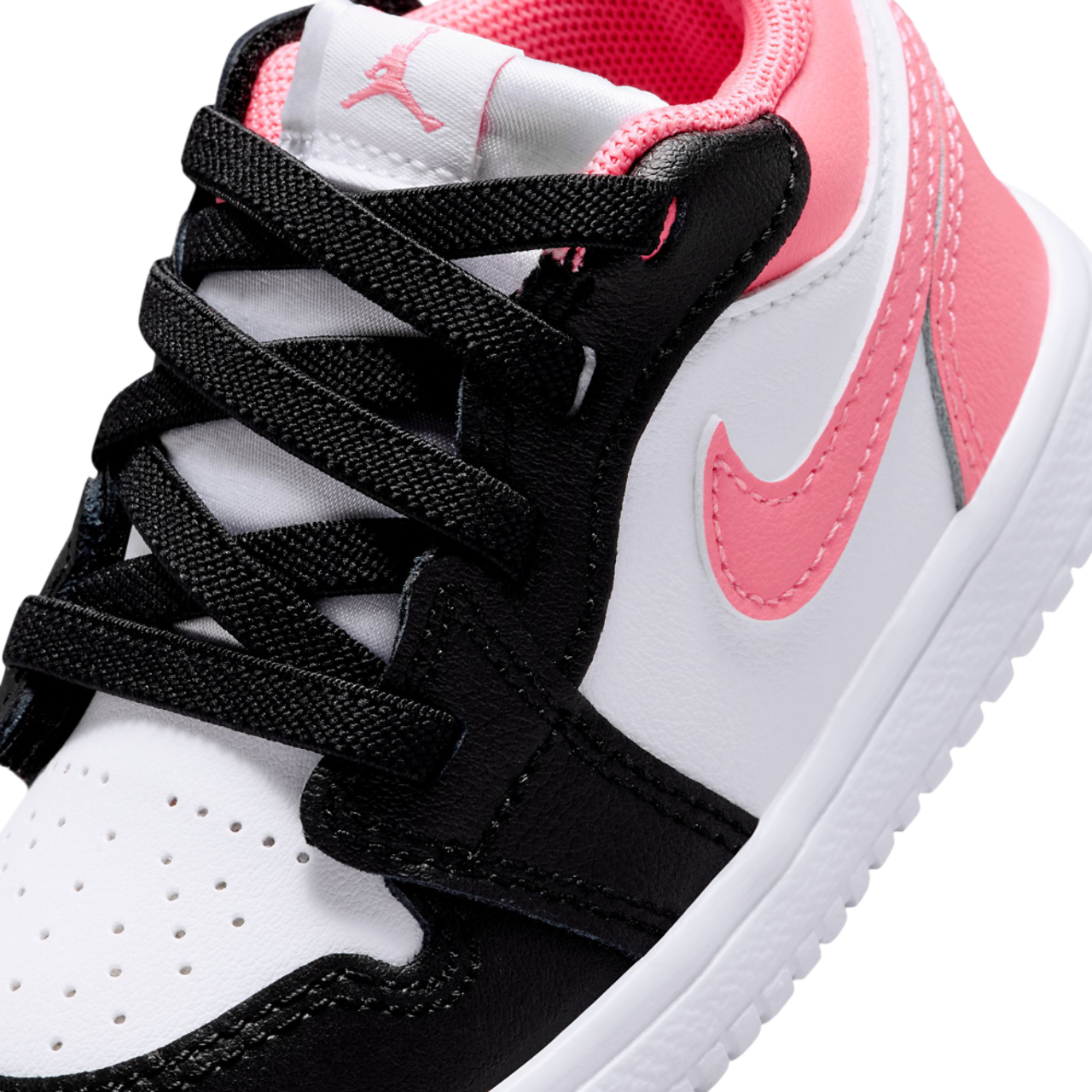Jordan 1 Low Image 7 of 8. Tap to open photo gallery.