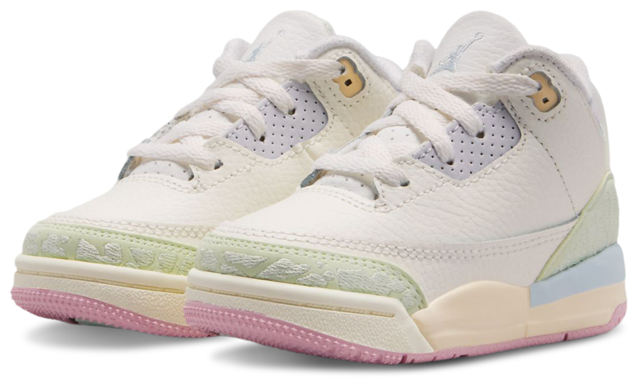 Jordan 3 Retro Image 2 of 7. Tap to open photo gallery.