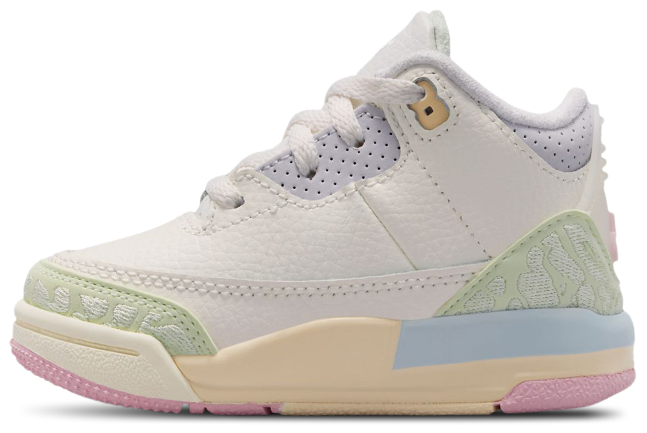 Jordan 3 Retro Image 4 of 7. Tap to open photo gallery.