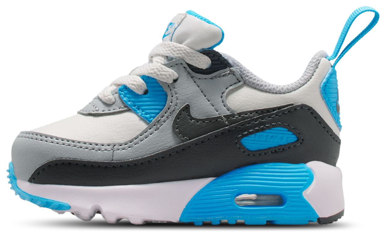 Nike Air Max 90 Image 4 of 7. Tap to open photo gallery.